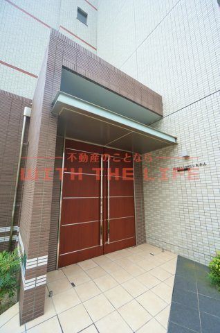 メゾンクラウン大手山【キャッシュバック対象物件】のエントランス|毎日通るエントランスはこのようになっています