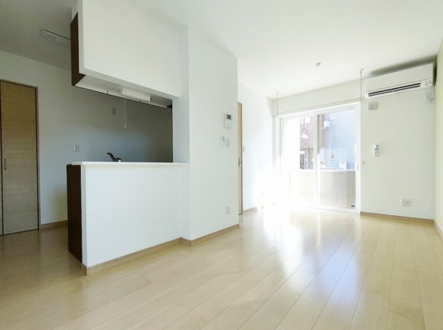 Ｓａｌｉｒｅ(サリーレ)　の居間・リビング