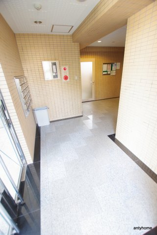 今川マンション　仲介手数料無料のロビー