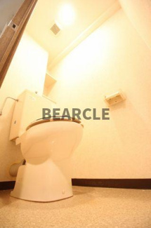 【トイレ】 | アルデール・B | 清潔感のあるトイレです