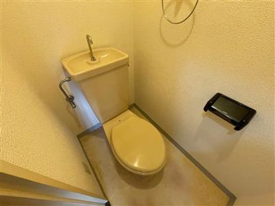 【トイレ】 | ヴィレッジ皆好園 | 同タイプの室内写真です。現況を優先させて頂きます。