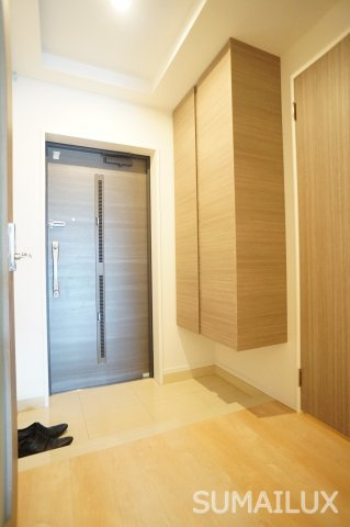 熊本市中央区水道町の賃貸マンションの玄関