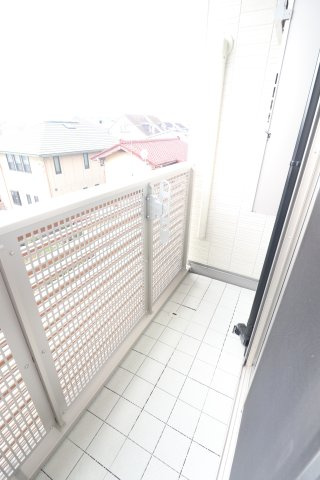 フローラ高田のバルコニー
