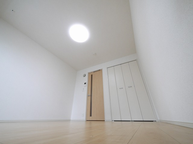 カモミール万葉の内装|使いやすい居間です
