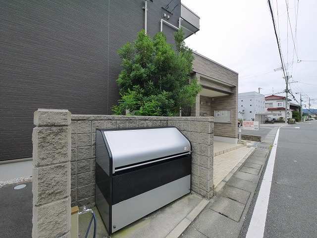 カモミール万葉のその他共用部分|敷地内ゴミ置き場