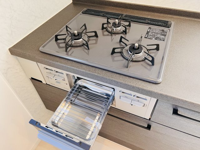 越谷市上間久里戸建のキッチン