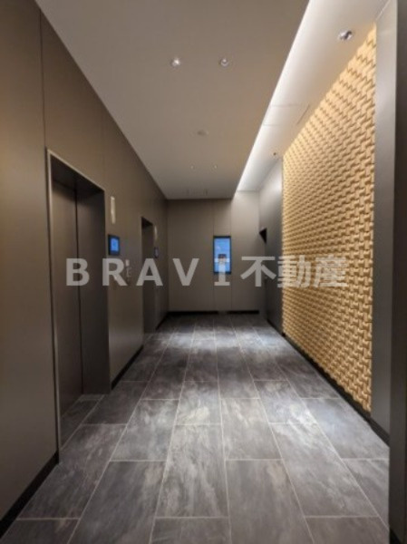 RJR堺筋本町タワー BRAVI不動産の内装|【RJR堺筋本町タワー】共用廊下