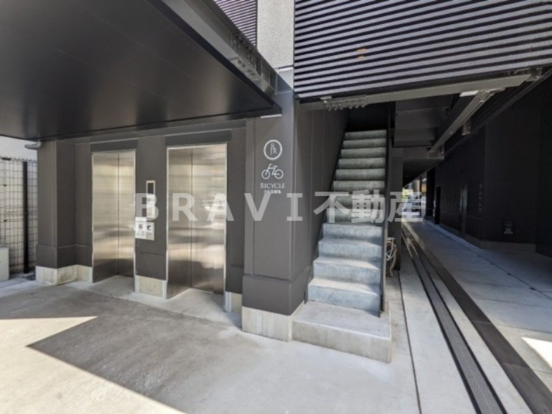 RJR堺筋本町タワー BRAVI不動産のその他共用部分|【RJR堺筋本町タワー】駐輪場
