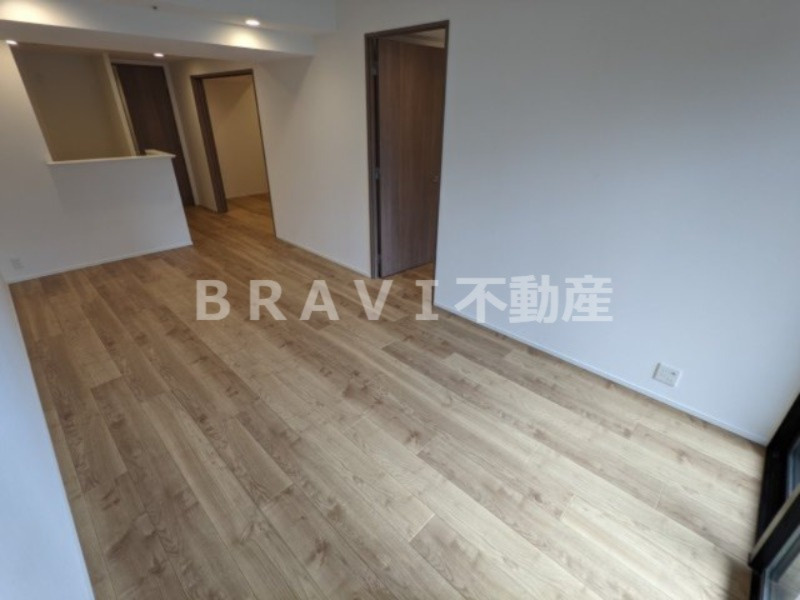 RJR堺筋本町タワー BRAVI不動産の居間・リビング|【RJR堺筋本町タワー】おしゃれな居間です