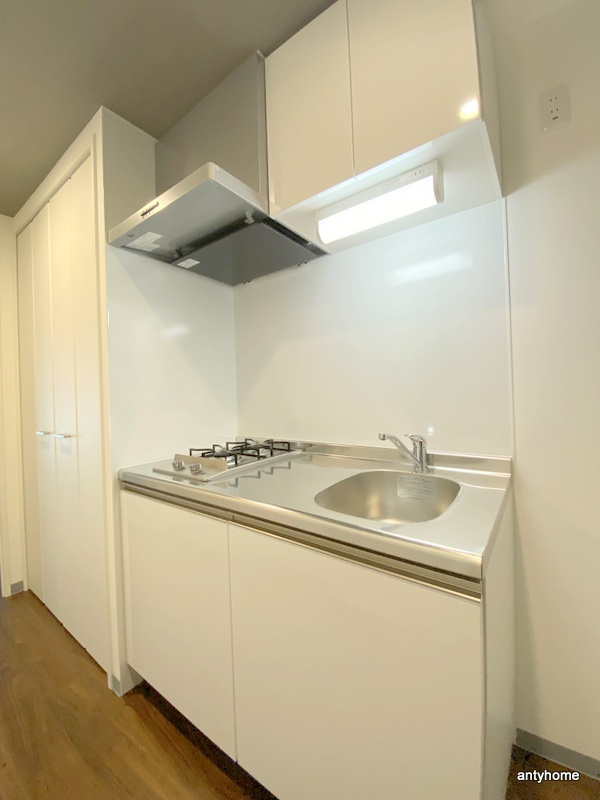 BROAD 新うめきたRESIDENCE　仲介手数料無料のキッチン
