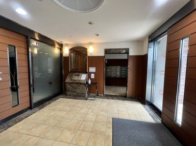 【エントランス】 | ポレスターブロードシティ若松町