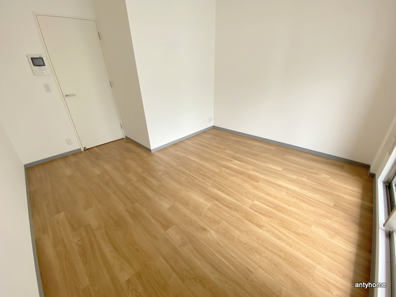 BROAD 新うめきたRESIDENCE　仲介手数料無料の居間・リビング
