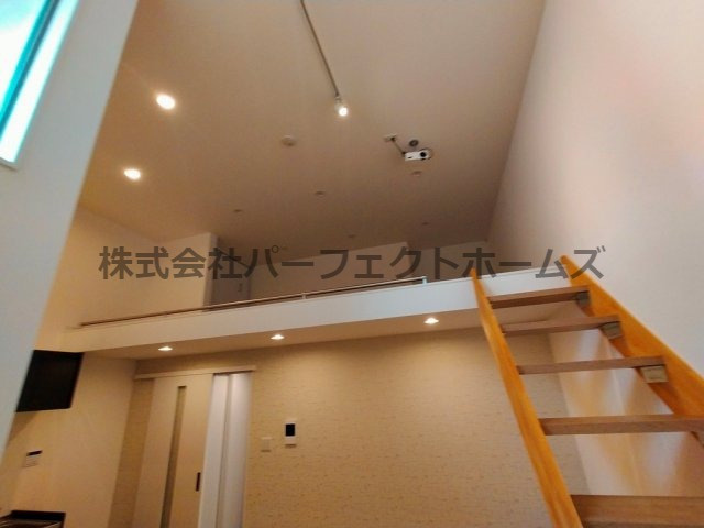 F8石津の内装|高い天井！