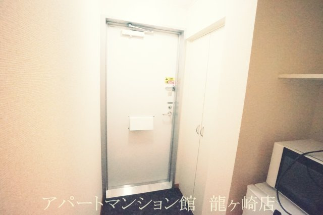レオパレスティンカーベルの玄関