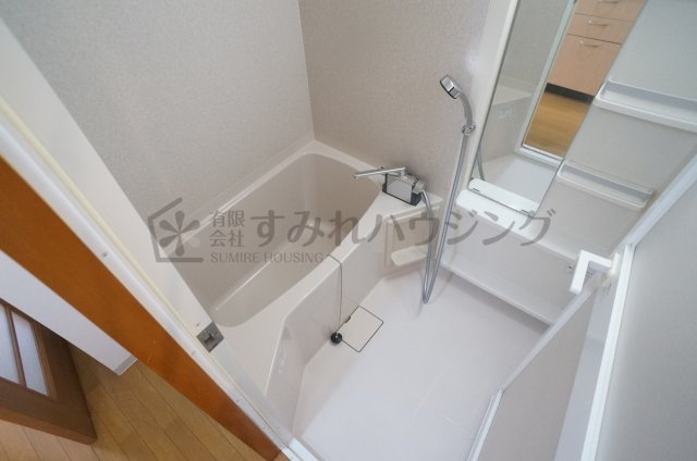 カーサフェリスの浴室|参考、同建物・反転間取りの号室