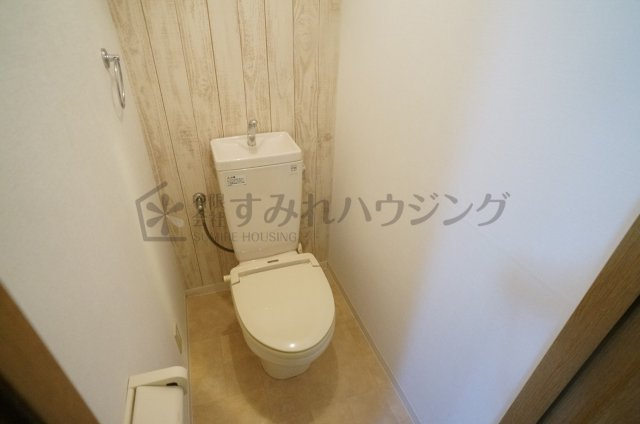 カーサフェリスのトイレ|参考、同建物・反転間取りの号室