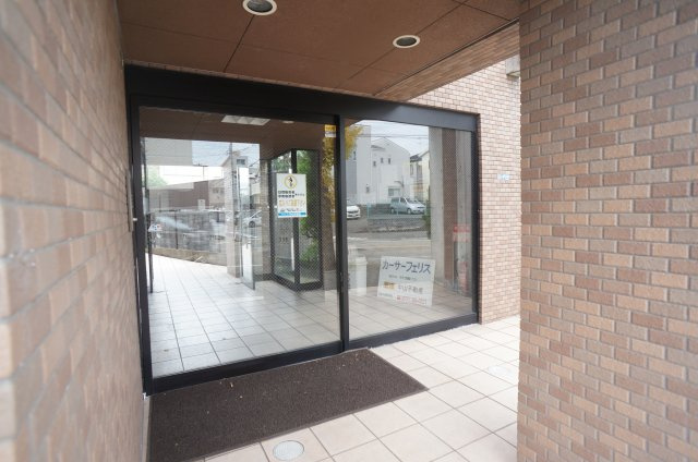 カーサフェリスのエントランス|参考、同建物・反転間取りの号室