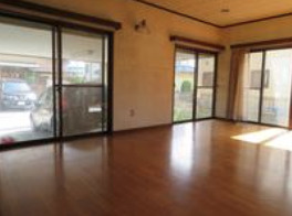 【居間・リビング】 | 熊谷市原島　中古戸建