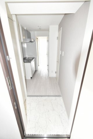 メルベージュ難波ウエストの玄関