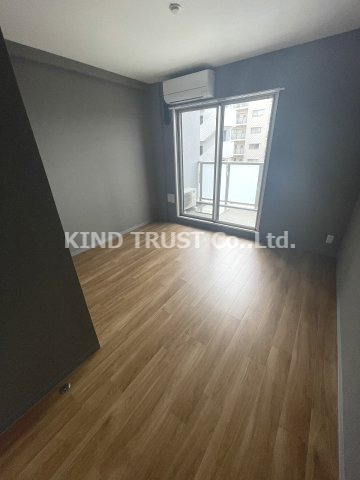 BROAD新うめきたRESIDENCEの居間・リビング