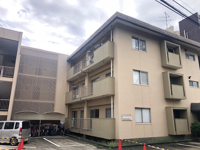 ローズコーポ石橋の外観