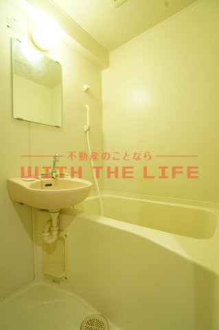 リファレンス久留米駅前【キャッシュバック対象物件】の浴室|お風呂で日々の疲れを落としましょう