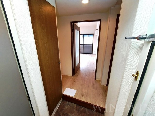 大竹ビルの玄関