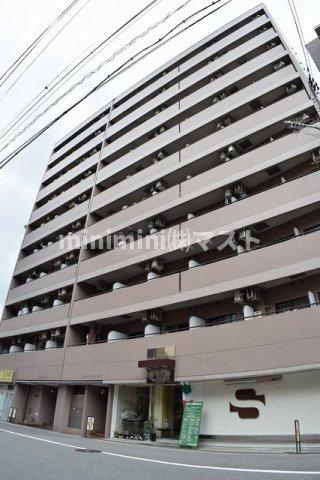 大国町青山ビルのエントランス