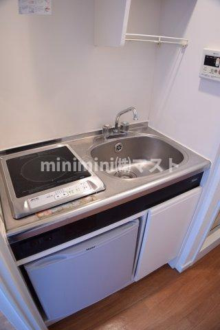 大国町青山ビルのキッチン