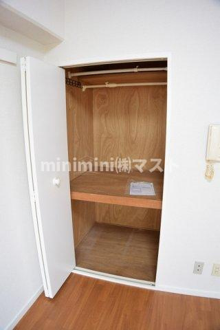 大国町青山ビルの収納
