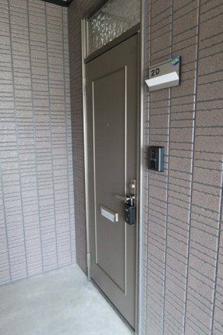 サニービレッジの玄関