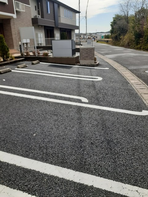 エスポワールの駐車場