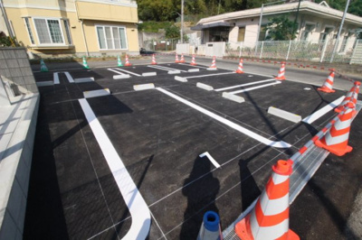 【駐車場】 | シトロン　ミエル