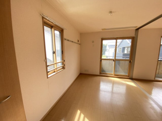 【洋室】 | ラ・シャンブルB