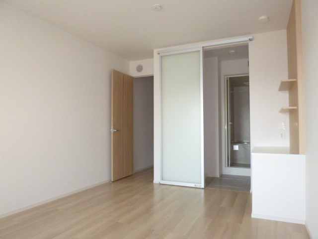 ブリーズ・プロムナードの居間・リビング|洋室