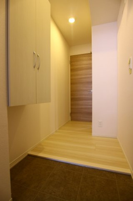 【玄関】 | クローバー富士5号館