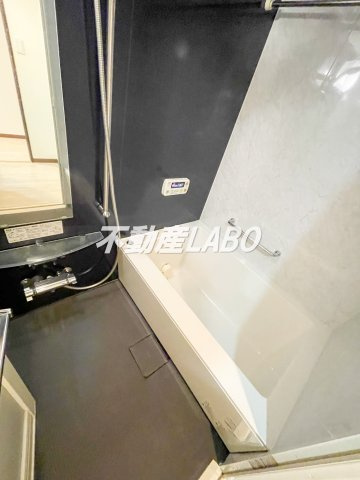 コンソラーレ桜川Ⅴの浴室