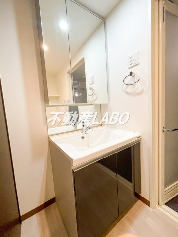 コンソラーレ桜川Ⅴの洗面所