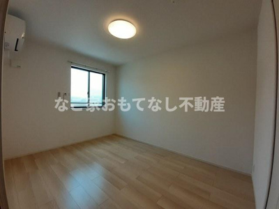 【寝室】 | Green-Noah