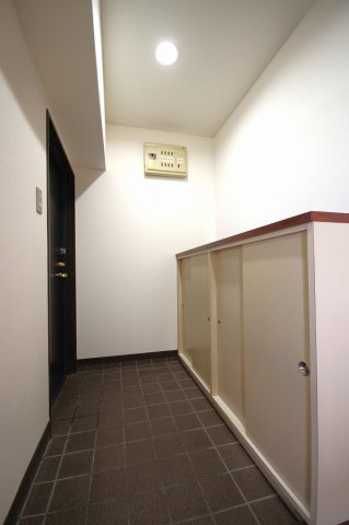 【玄関】