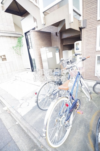 クラウド9コウウンの駐車場