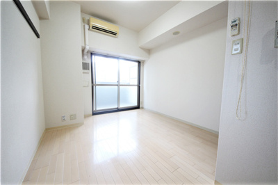 【洋室】 | ウィスタリア新北野