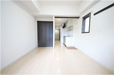 【洋室】 | ウィスタリア新北野