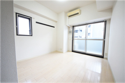 【洋室】 | ウィスタリア新北野