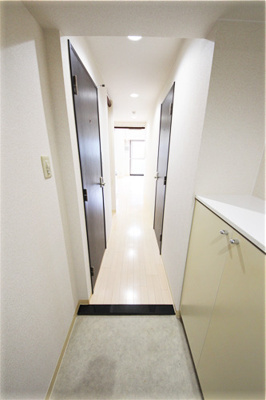 【玄関】 | ウィスタリア新北野