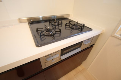 【設備】 | フェリーチェヴェント | 3口コンロ