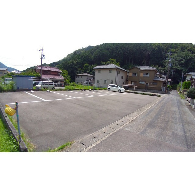 岩崎411番駐車場の駐車場