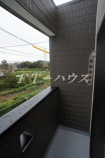 リブリ・ＦＥＲＩＯⅡのバルコニー