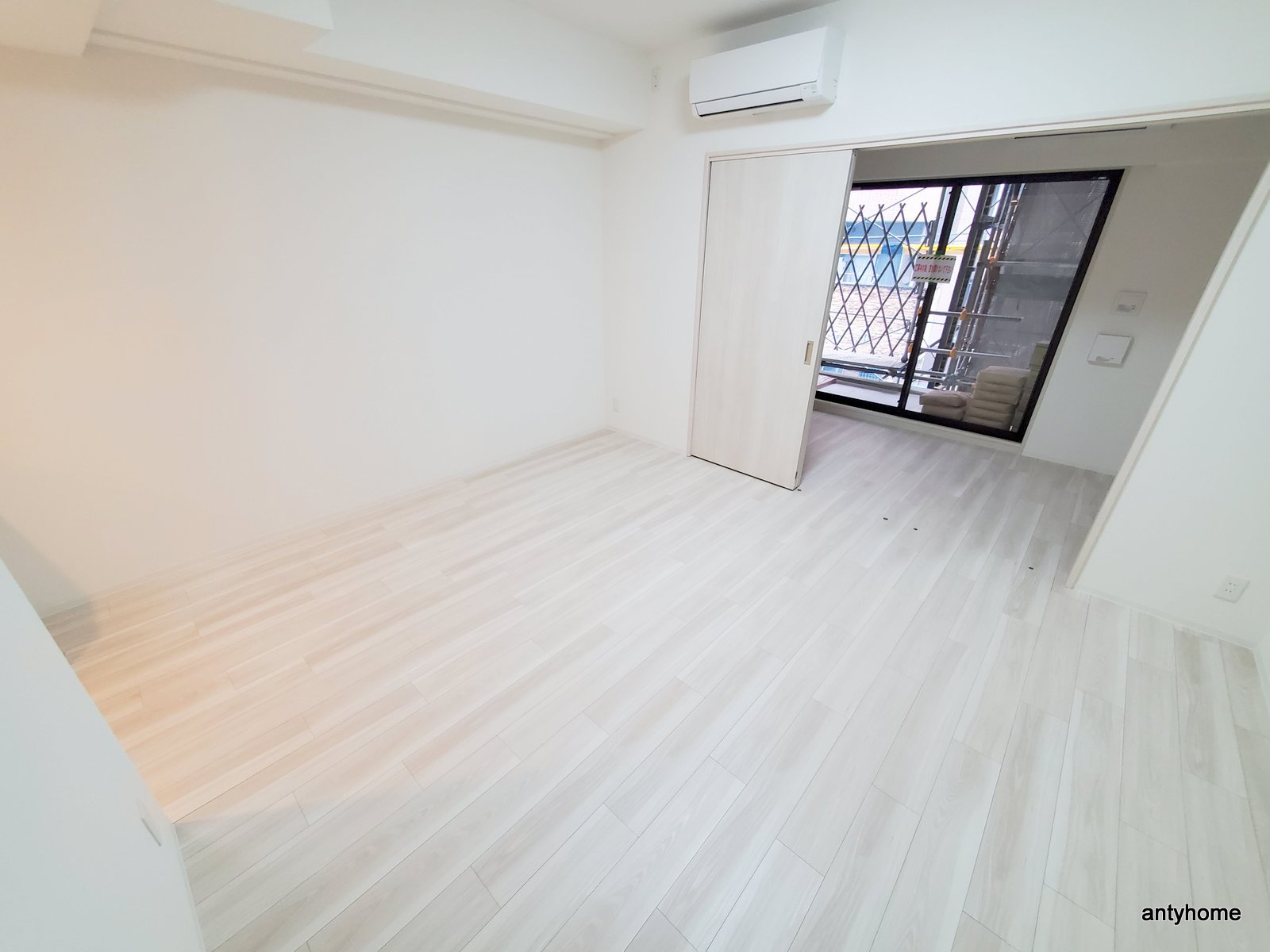 LA GRACE 福島Ⅱ　仲介手数料無料の洋室