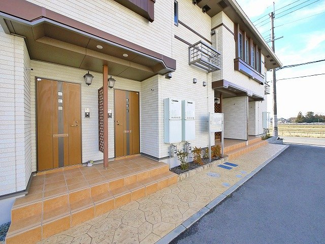 エスポアールT・HⅡのその他共用部分|清潔なエントランスです